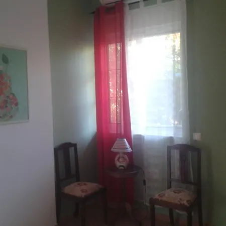 Elea Apartment *