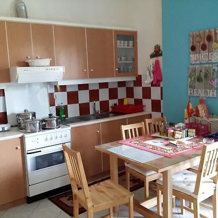 Elea Apartment *